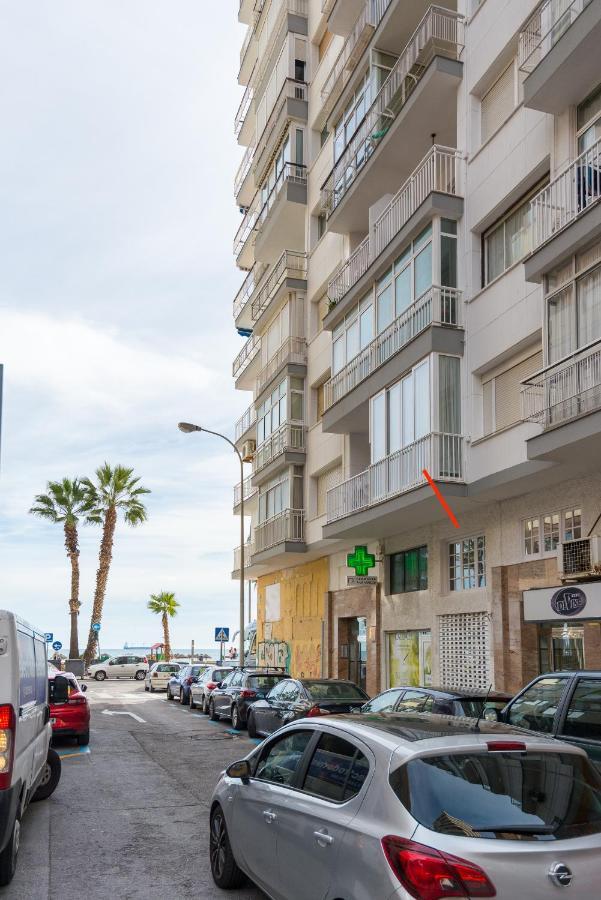 Mp5-Just Renovated Apartment Right On The Beach Малага Екстер'єр фото