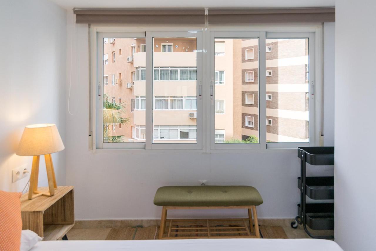 Mp5-Just Renovated Apartment Right On The Beach Малага Екстер'єр фото